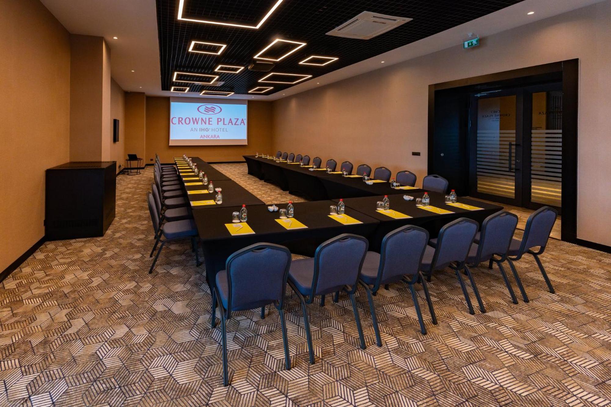 מלון Crowne Plaza Ankara By Ihg מראה חיצוני תמונה